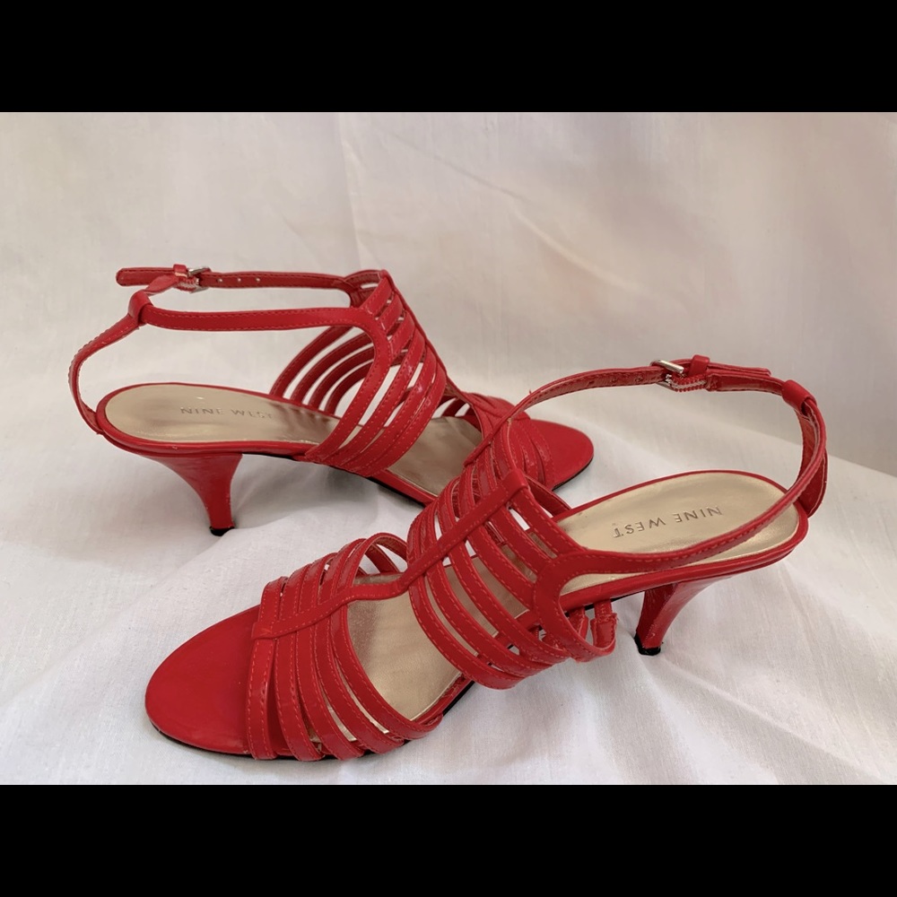 Fun red patent leather strappy sandals Sz8